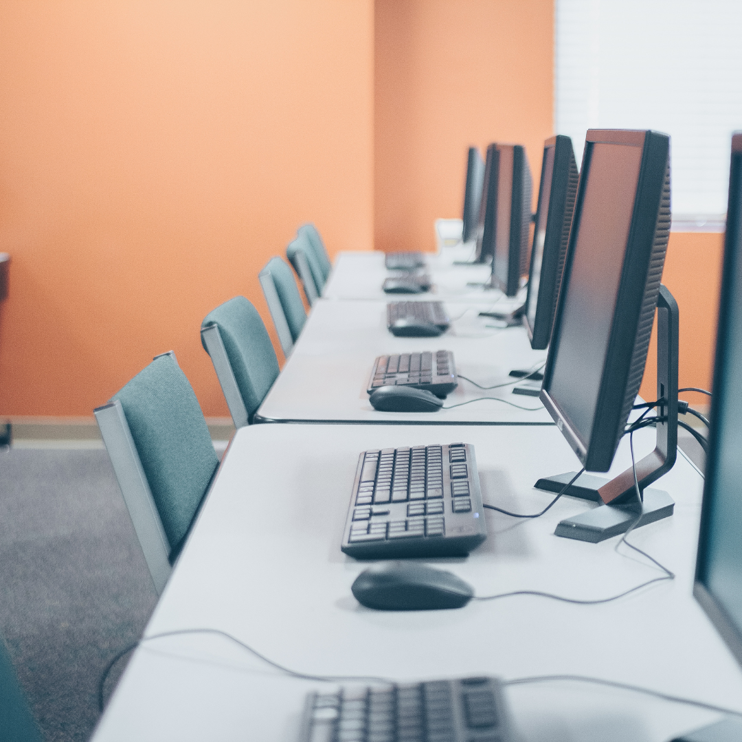 Cómo ahorrar costos y mantenerse tecnológicamente actualizado con la renta de equipos de cómputo